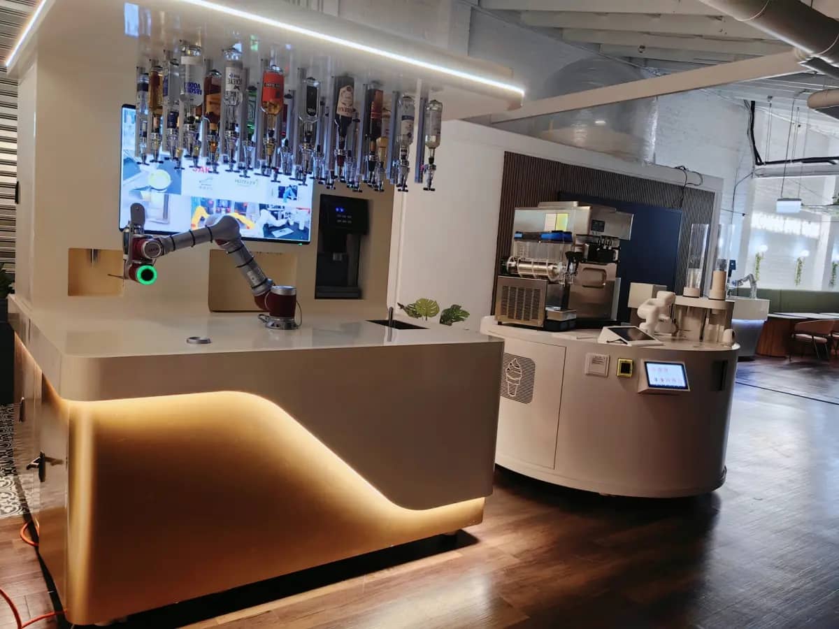 全流程自动化服务，重塑高端酒店接代体验